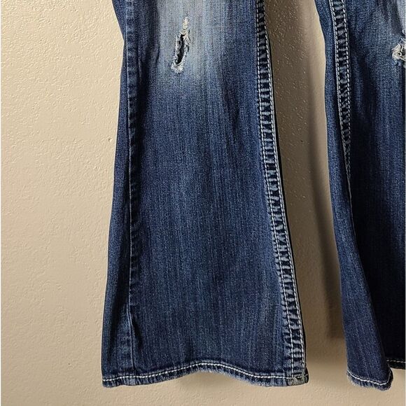 Silver Lola Flare Jeans 27 Inseam Hole Distressed - Picture 6 of 16